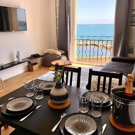 Amazing Renovated Flat Sea Front Old Town Antibes
