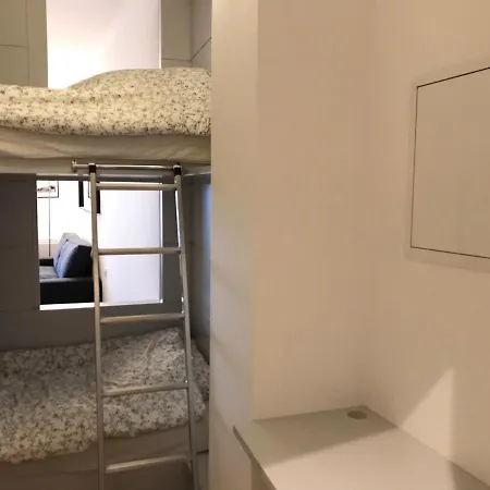 Amazing Renovated Flat Sea Front Old Town *