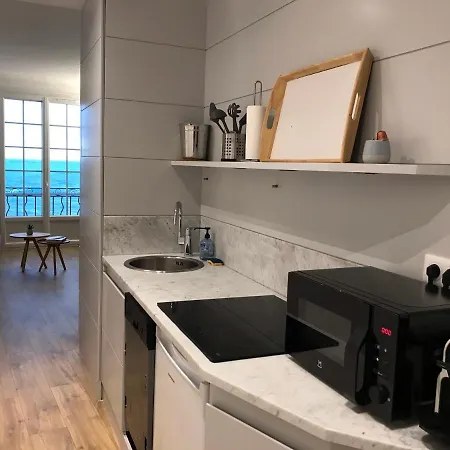 Amazing Renovated Flat Sea Front Old Town