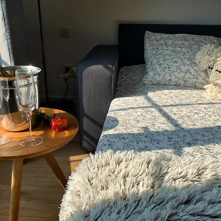 Apartment Amazing Renovated Flat Sea Front Old Town *